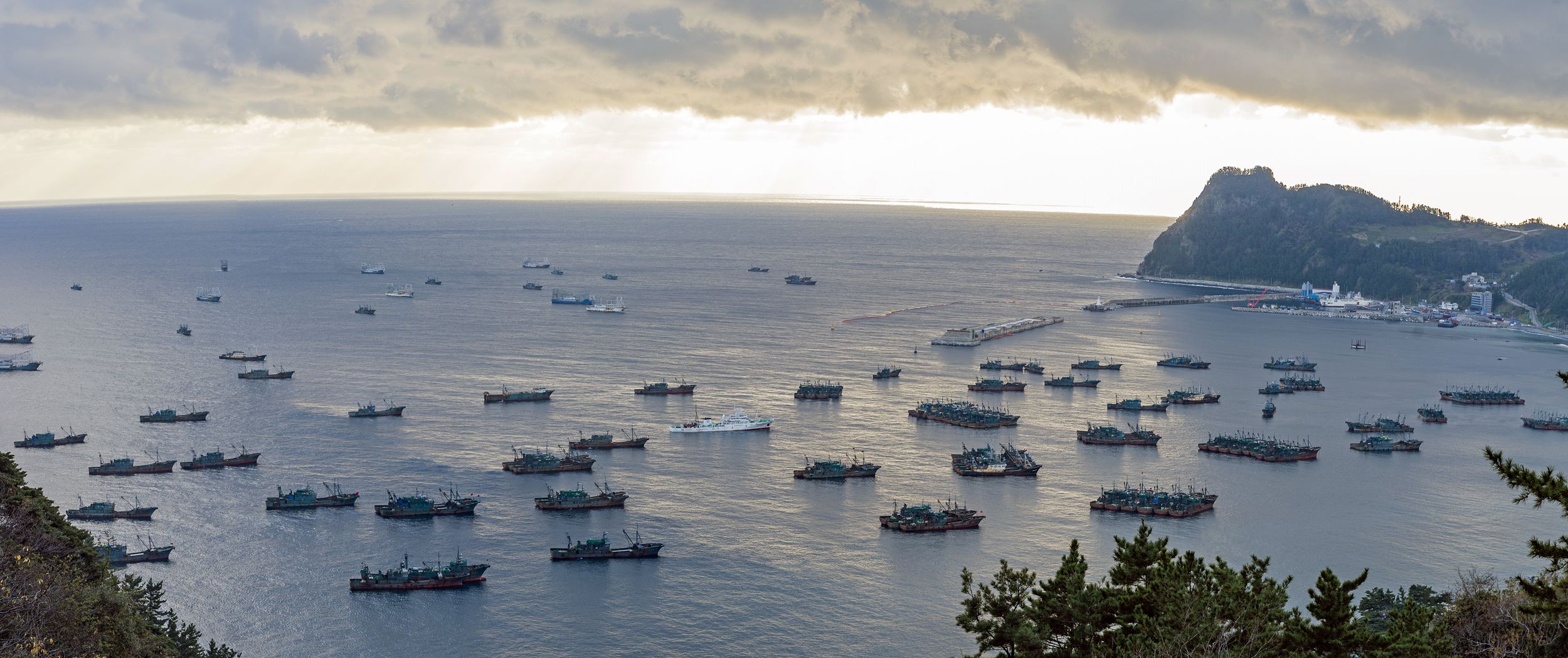 Chinese fleets anchored in Sadong port, Ulleung-do, South Korea due to bad weather in North Korean waters on Dec. 6, 2016.
